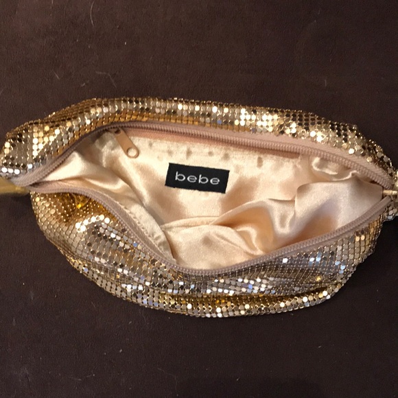 Bebe small gold sequin clutch LIKE NEW - Picture 2 of 4